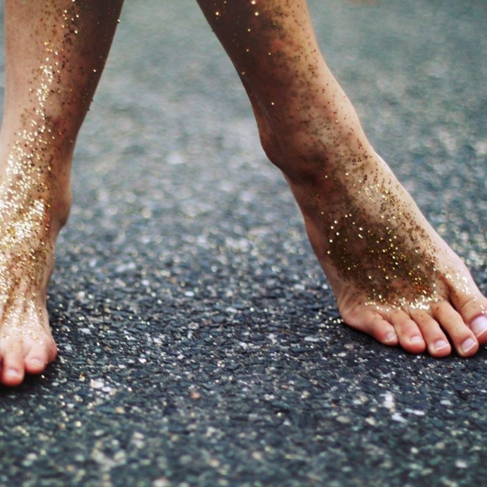 Meet your Posher, Barefootblonde1